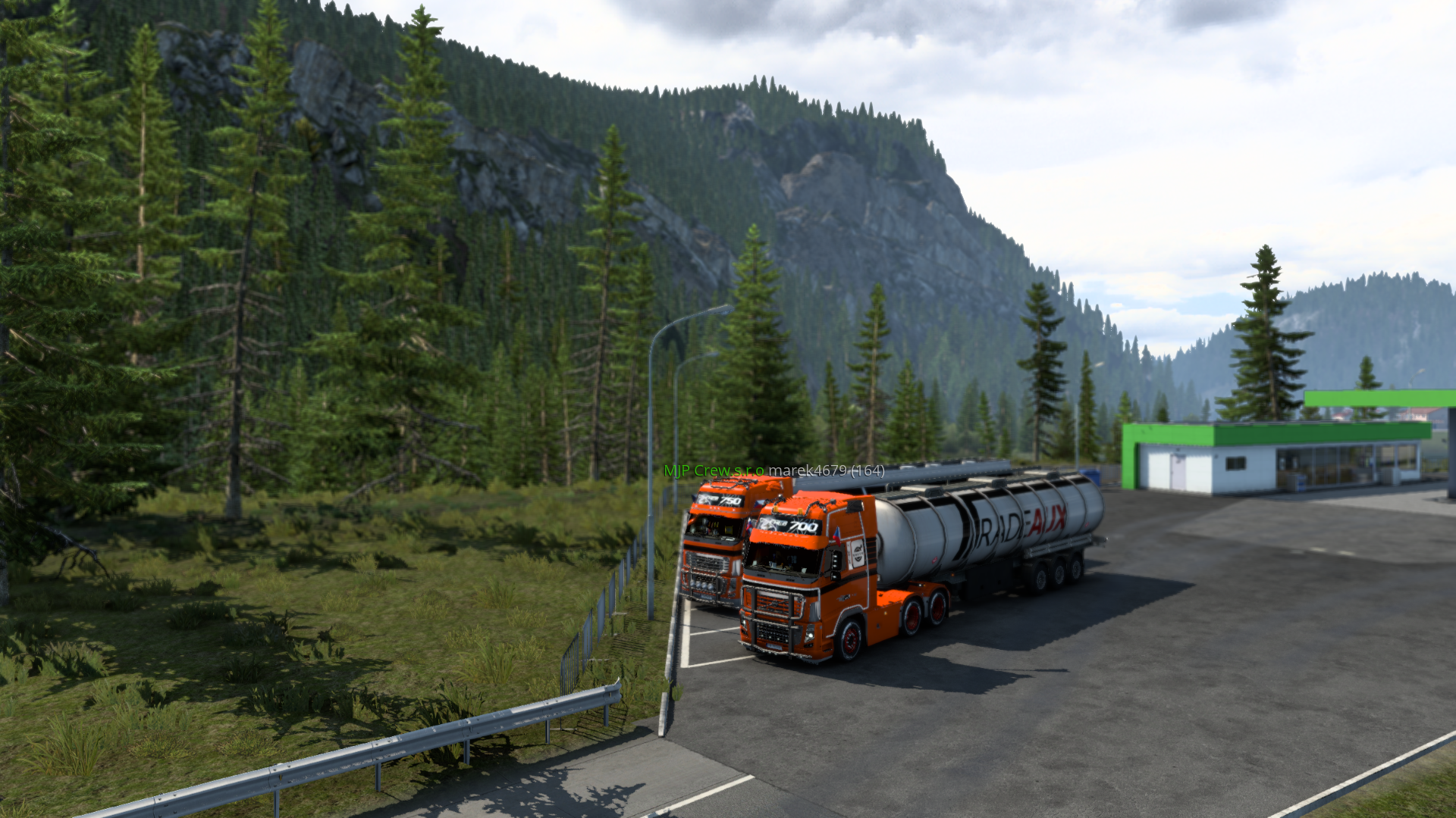 VOLVO 750
